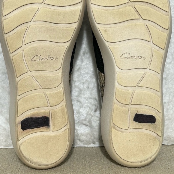 Clarks Womens Kayleigh Snakeprint SlipOn Casual Lightweight Shoes SZ US 7.5 M - Picture 10 of 11